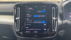 Volvo XC40 2.0 B3P Core 5dr Auto Petrol Estate